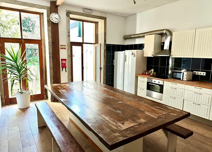 Bragas Center Konukevi *