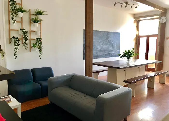 Bragas Center Konukevi Porto